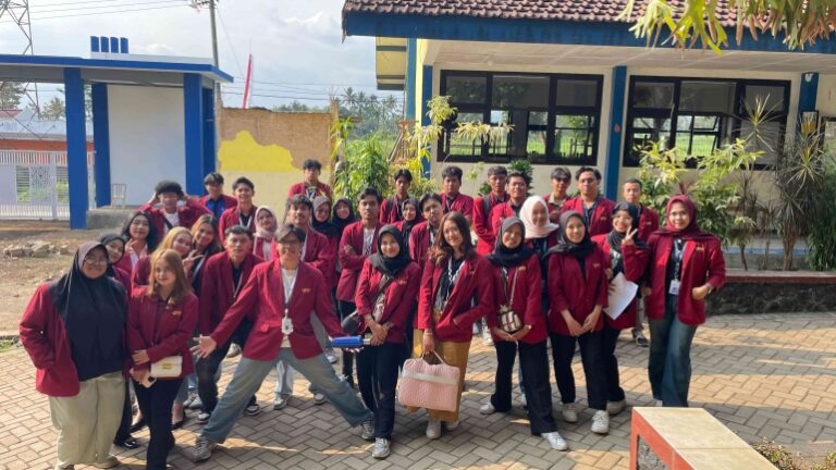 PMM UMM Gelar PMB di SMAN 1 Tumpang, Kenalkan Kampus dan Dorong Semangat Melanjutkan Pendidikan