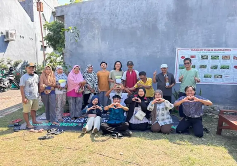 Dari Bank Sampah hingga Eco Enzyme, KKN UMM Bawa Dampak Positif di Kelurahan Sumbertaman
